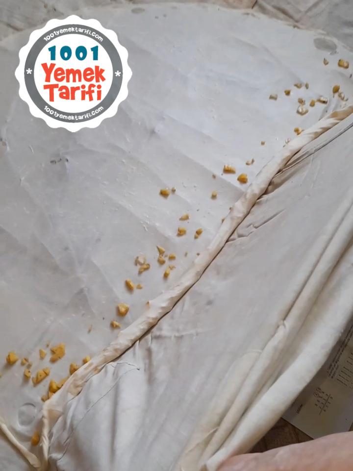 Patatesli El Açması Kol Böreği