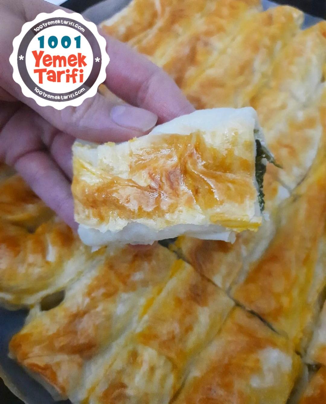Yoğurtlu Börek Nasıl Yapılır