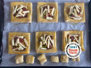 Sucuklu Kaşarlı Milföy Pizza Tarifi