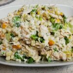 Tavuklu-Diyet-Salatasi-Tarifi-Makarnali-ve-Yogurtlu-nasil-yapilir-kac-kalori-1001yemektarifi