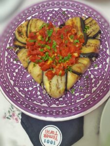 Fotoğraflı ✅Tam Ölçülü: Patlıcan Mantolu Köfteli Pilav Tarifi