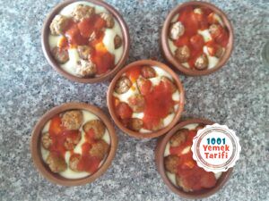 patates pureli-kasarli-kofte-tarifi-guvecte-kasar-pureli-kofte-nasil-yapilir-kac-kalori-puf-noktasi-1001yemektarifi