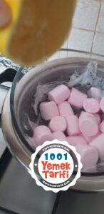 Marshmallow ile şeker hamuru yapımı