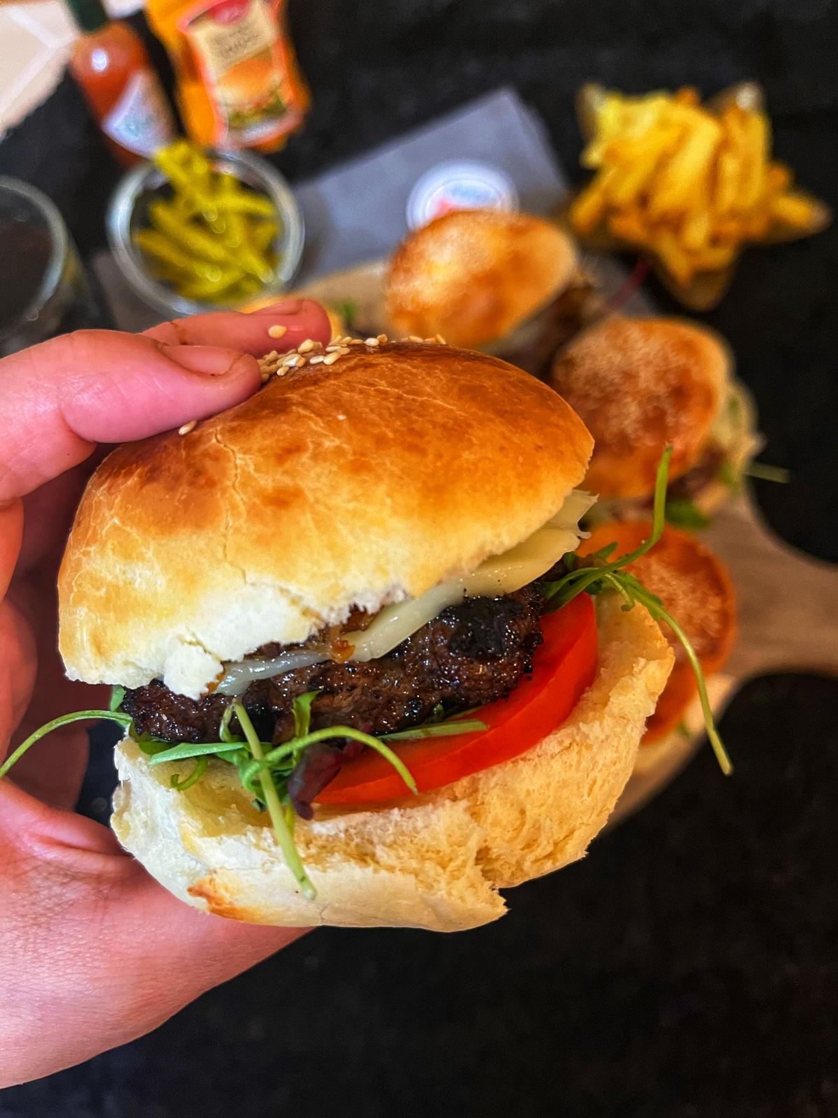 Ev Yapımı Hamburger Tarifi