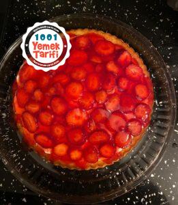 Çilekli Turta Tarifi