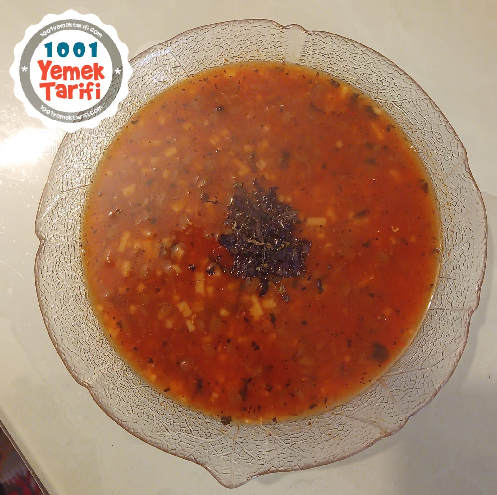 Kara Şimşek Çorbası Tarifi (Yeşil mercimek çorbası)