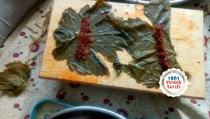 Zeytinyagli sarma tarifi-bulgurlu sarma yapimi-sarma nasil yapilir kac kalori-puf noktasi