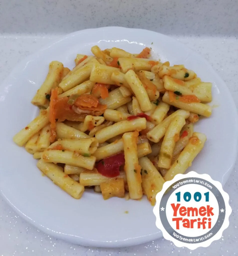 Sebzeli Makarna Tarifi-nasıl yapılır-kolay makarna yapımı-kaç kalori