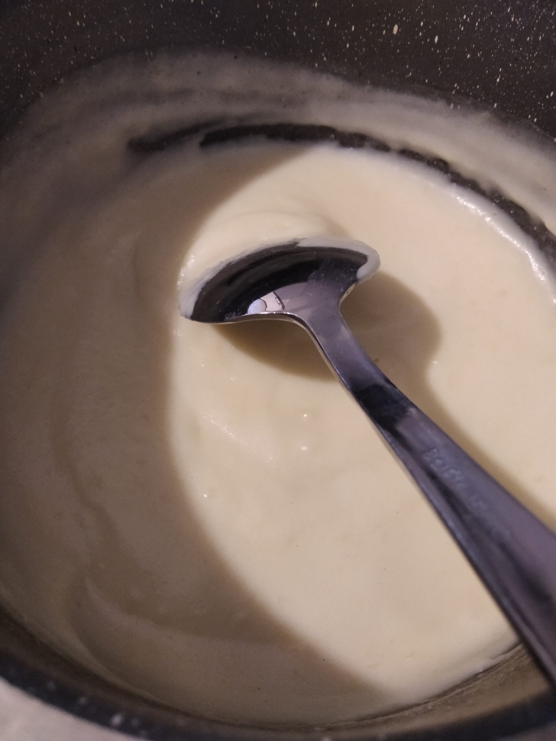 Fırında Beşamel Soslu Ispanak