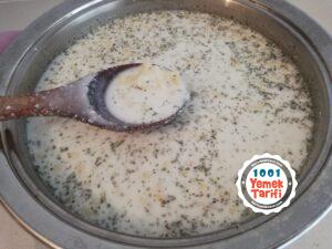 ayran aşı yapımı-soğuk çorba tarifi-yoğurt çorbası