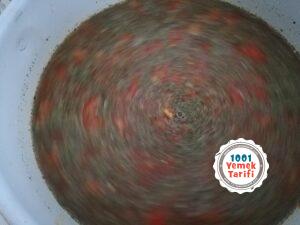 evde domates çorbası yapımı