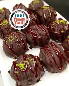 10 Dakikada Hazır: 3 Malzemeli Çikolatalı Toplar