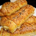 Oklavasız Merdanesiz El Açması Çıtır Börek Tarifi