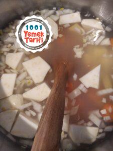 Sebzeli Kırmızı Mercimek Çorbası