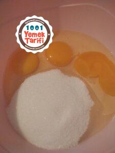 Sosu Yumurtasız Ve Tam Kıvamında Islak Kek Tarifi