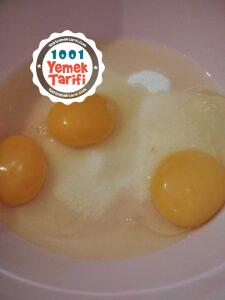 Tahinli, Cevizli ve Damla Çikolatalı Kek Tarifi