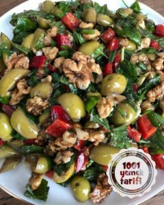 Hatay Usulü Nefis Yeşil Zeytin Salatası tarifi