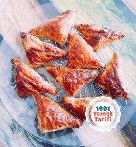 cikolatali-milfoy-tarifi-nasil-yapilir-kac-kalori-kolay-milfoy-yapimi-1001yemektarifi