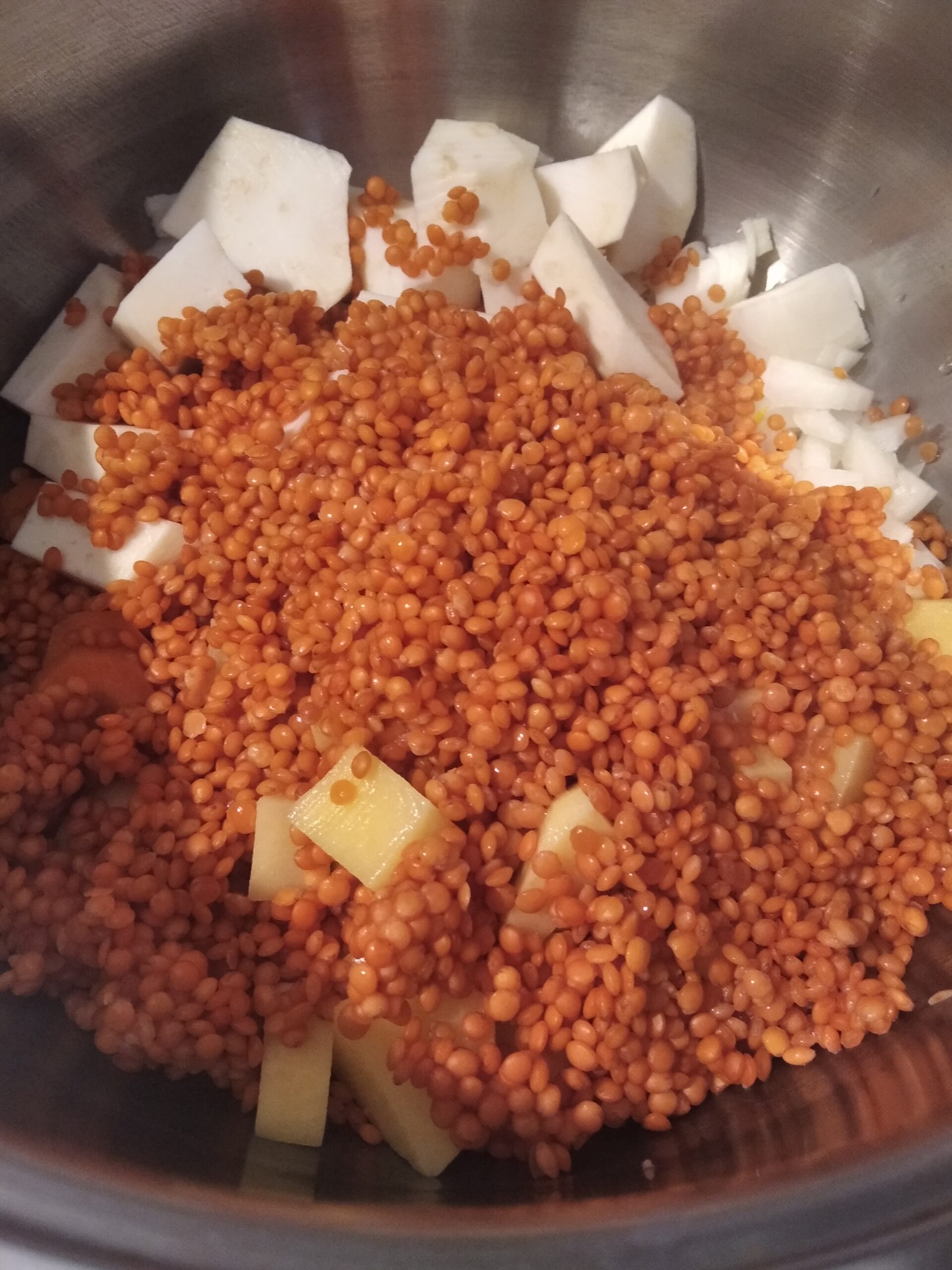 Sebzeli Kırmızı Mercimek Çorbası