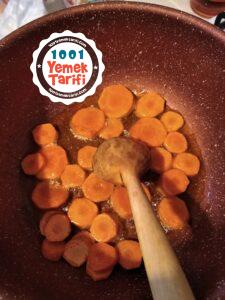 Zeytinyağlı Pırasa Yemeği Tarifi