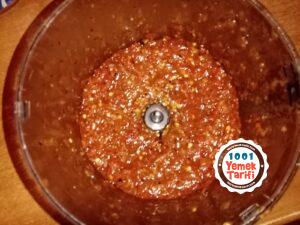 ispanyol mutfağından Romesco ve yoğurt soslu patates bravas