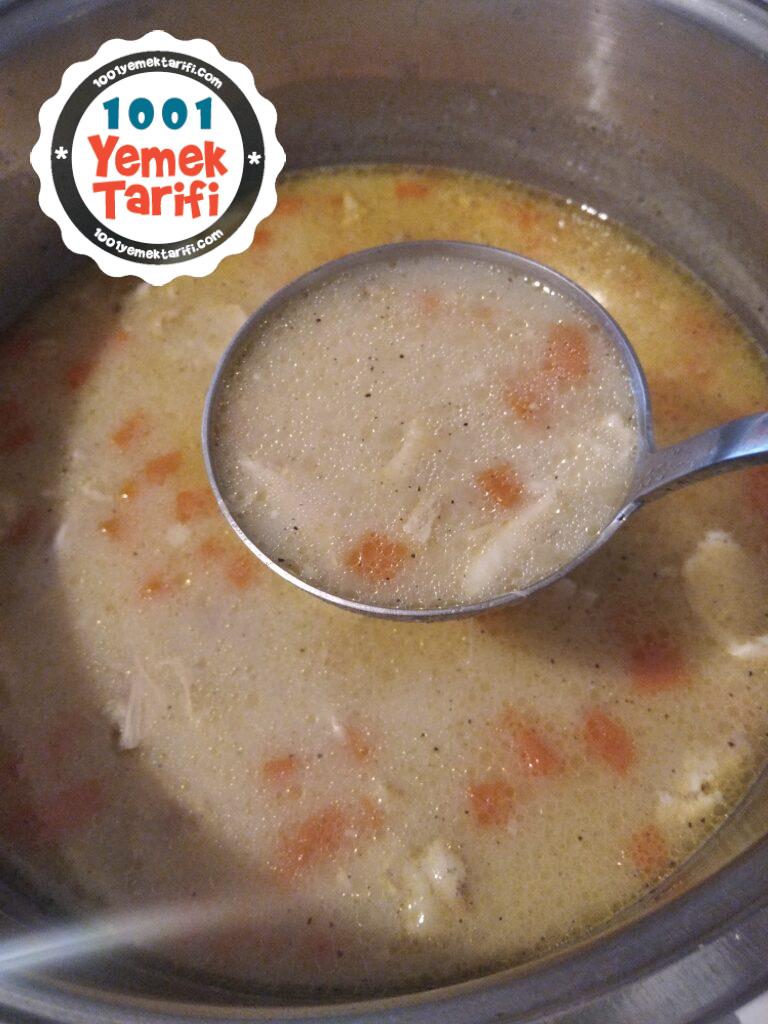 Tavuklu Sebze Çorbası Nasıl Yapılır