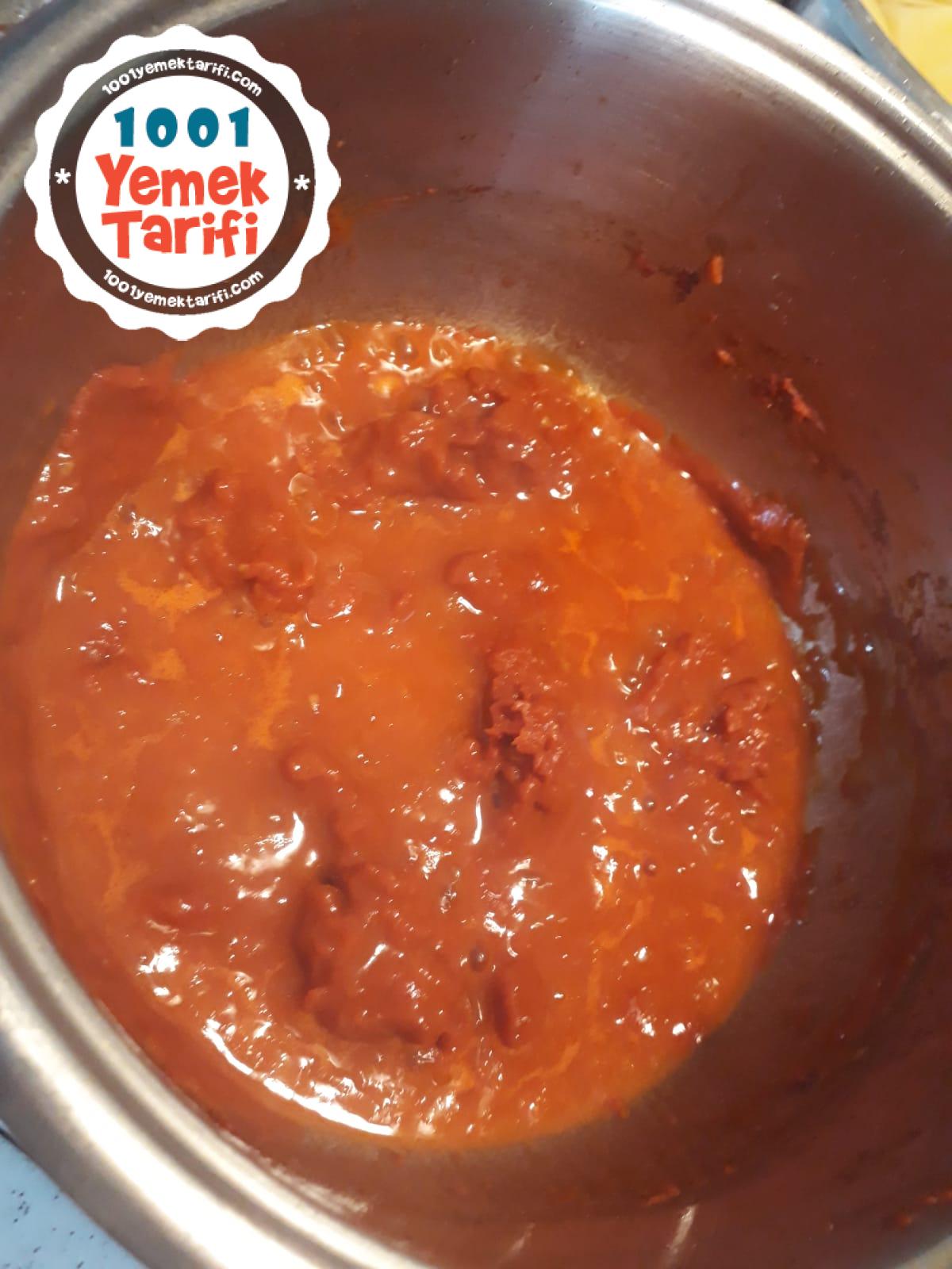 Erişteli Domates Çorbası