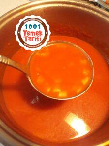 Erişteli Domates Çorbası