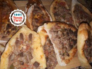 Evde Kuşbaşılı Pide Nasıl Yapılır