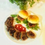 ev-yapimi-kasap-kofte-tarifi-nasil-yapilir-kac-kalori-puf-noktalari-1001yemektarifi