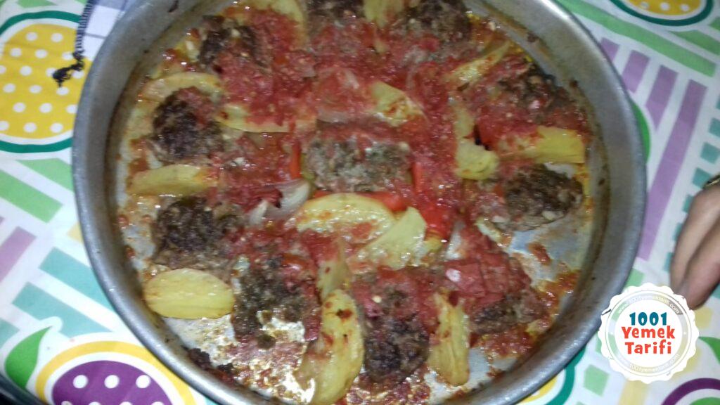 Fırında köfte tarifi-sebzeli-patatesli köfte yapımı nasıl yapılır