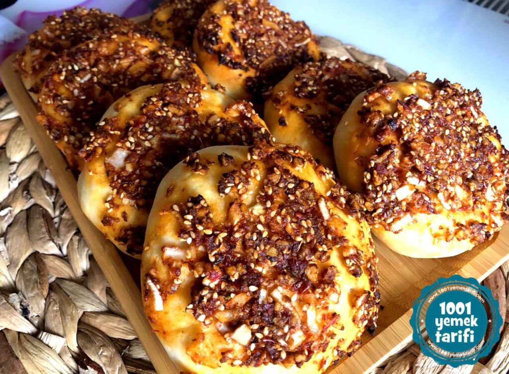 hatay-usulu-biberli-ekmek-yapimi-kac-kalori-nefis-1001yemektarifi-videolu-tarifi