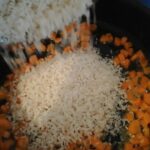 havuclu pirinc pilavi tarifi-yapimi-nasil yapilir-kac kalori