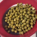 Şehriyeli ve Bezelyeli Tane Tane Pirinç Pilavı Tarifi