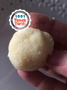 irmikli tatlı topları