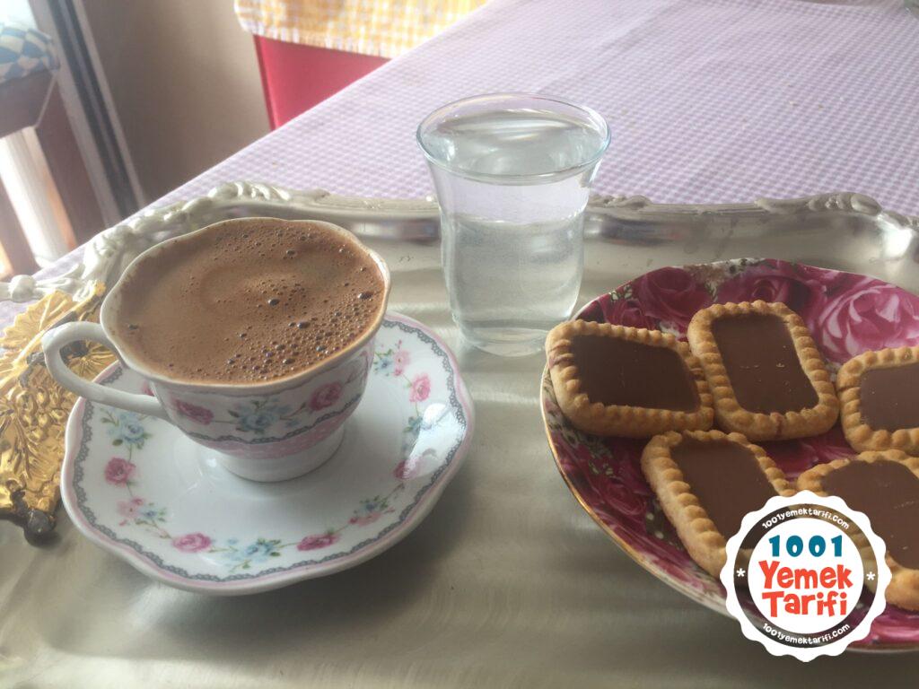 Bol Köpüklü Türk Kahvesi Nasıl Yapılır? 1001YemekTarifi