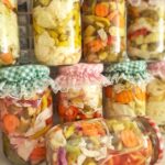 karisik-tursu-tarifi-tursu-yapimi-kolay-kitir-bozulmayan-kornison-biber-karisik-tursu-nasil-yapilir-puf-noktasi-1001yemektarifi