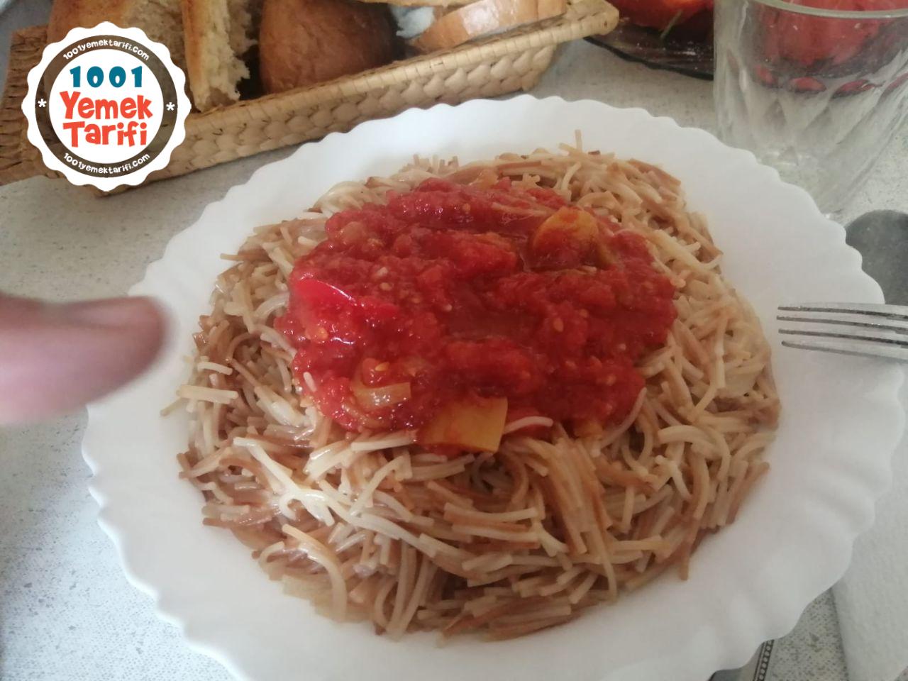 kavrulmuş şehriye yemeği