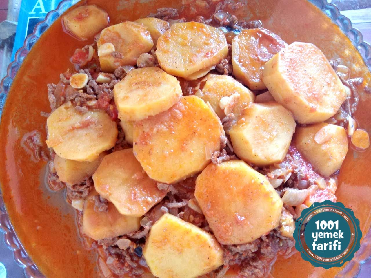 kiymali Patatesli Patlican Oturtma Tarifi nasil yapilir-kac kalori-nefis kolay puf noktalari-1001yemektarifi