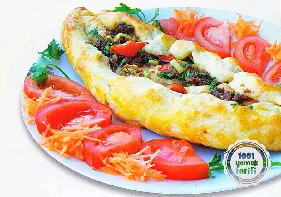 Kıymalı Pide Tarifi Nefis Kıymalı Pide Nasıl Yapılır? (Kaç Kalori ve Kıymalı Pide Tarifi Nefis Kıymalı Pide Nasıl Yapılır? (Kaç Kalori ve