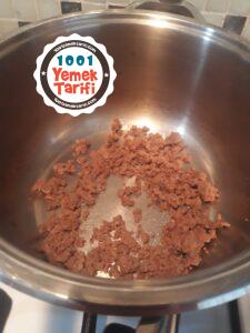 Kıymalı Arpa Şehriye Çorbası