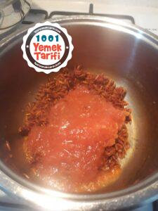 Kıymalı Arpa Şehriye Çorbası