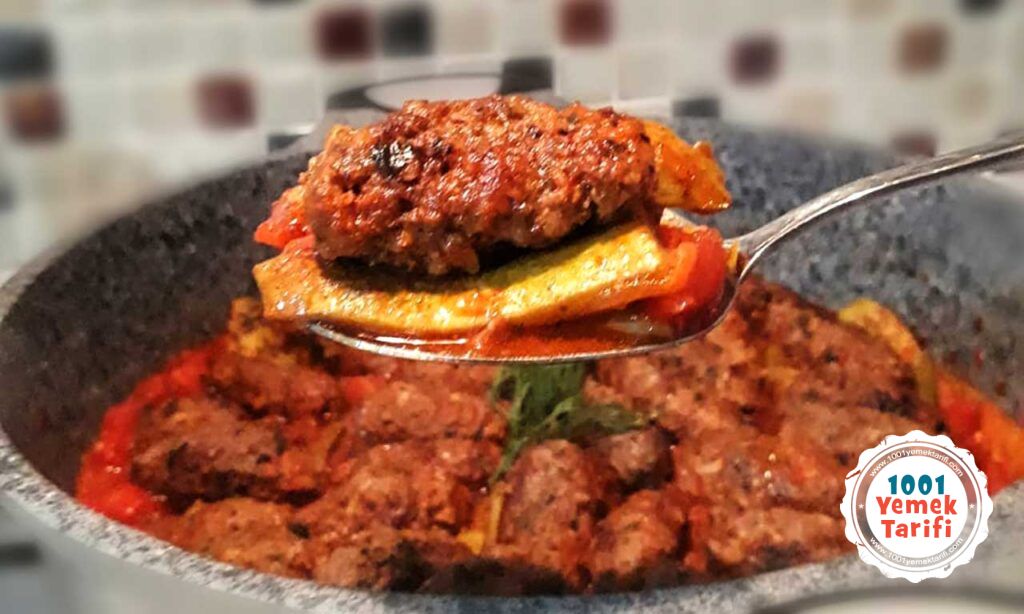Köfteli Kabak Yemeği