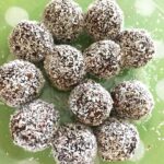 kolay-ev-yapimi-kakaolu-toplar-cikolatali-top-tarifi-nasil-yapilir-puf-noktalari-kac-kalori-1001yemektarifi