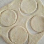 kolay-pisi-tarifi-cat-kapi-misafire-pisi-yapimi-nasil-yapilir-1001yemektarifi