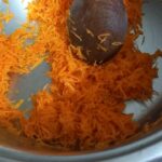 makaDomates ve Havuç Soslu Makarna Tarifirna1