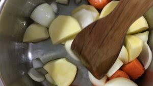 mercimek corbasi tarifi nasil yapilir kac kalori