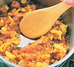 meyveli-pay-tarifi-nasil-yapilir-yapimi-nefis-kac-kalori-1001yemektarifi-resimli-fotografli-adim