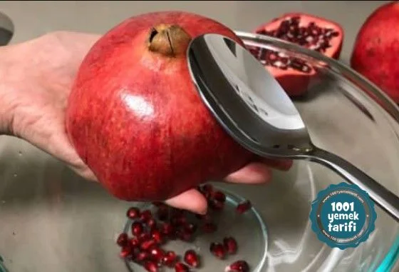nar nasil soyulur nasil yenir- kesilir-puf noktasi-pratik bilgi-1001yemektarifi