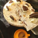 oreo-pasta-tarifi-ev-yapimi-kolay-nefis-oreo-pastasi-nasil-yapilir-kac-kalori-puf-noktasi-1001yemektarifi